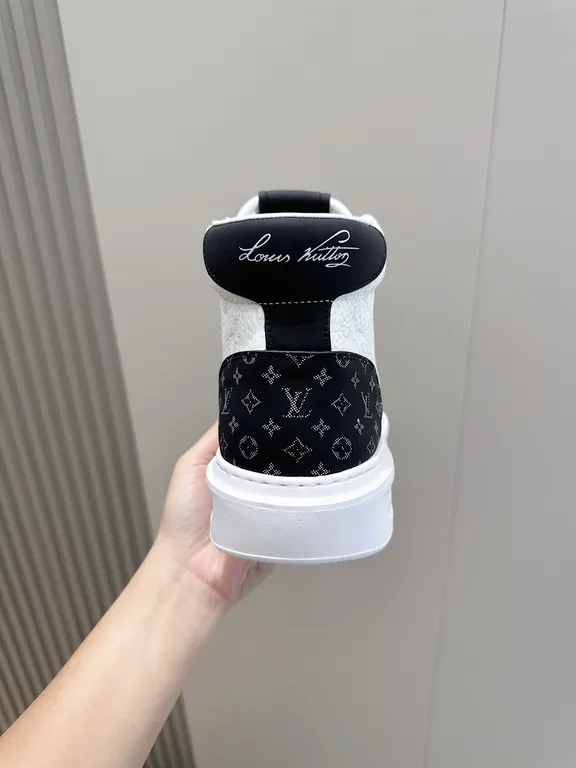 Louis Vuitton Shoe 